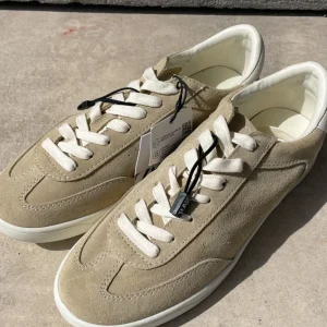 Zapatillas de gamuza Zara