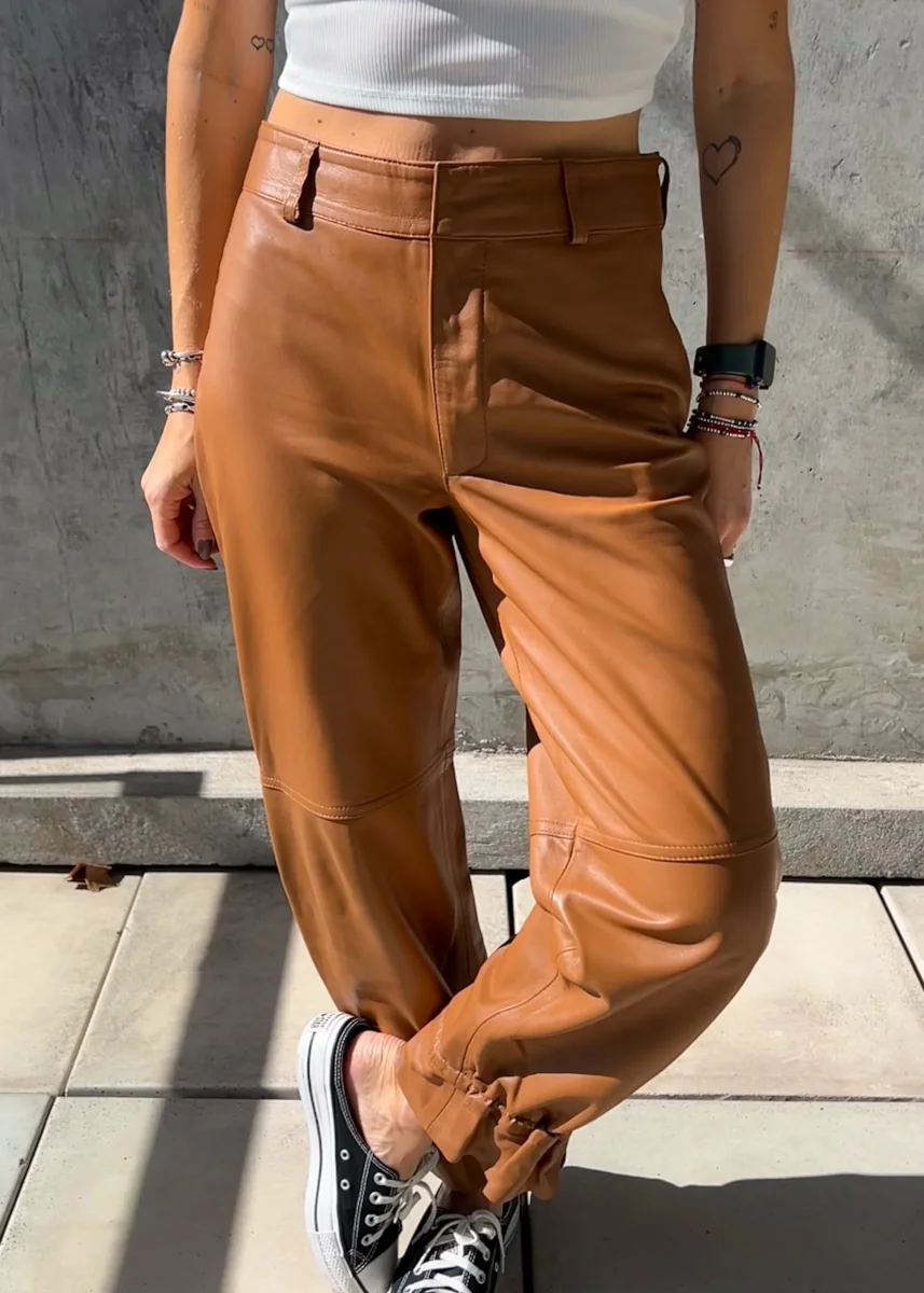 Pantalón de cuero Jazmín Chebar - Imagen 3