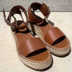 Sandalias Zara