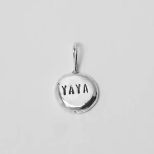 Colgante de plata Yaya