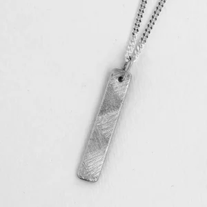 Collar Placa Textura Diagonal