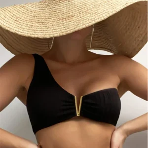 Top bikini con textura corte V de un hombro